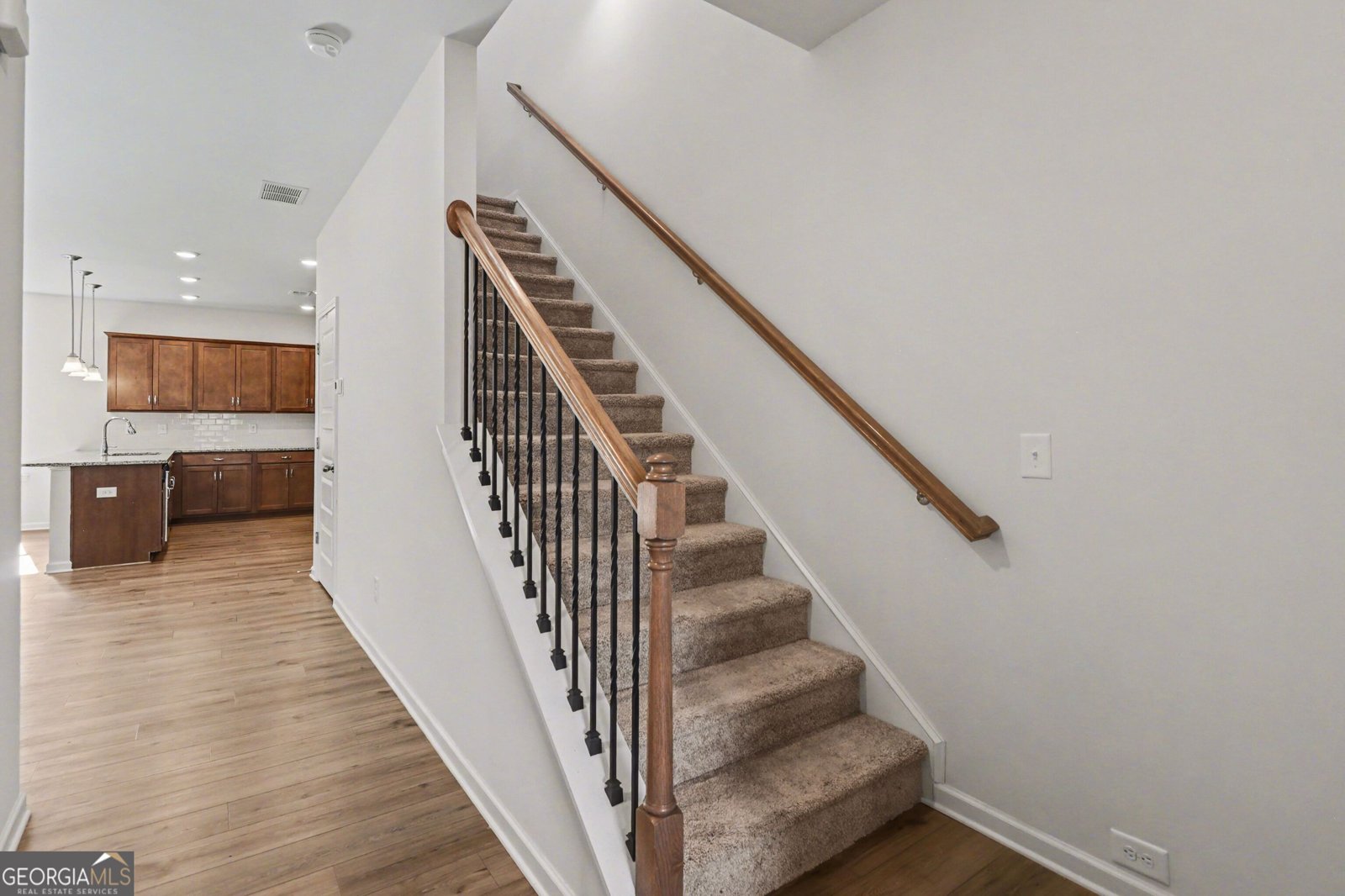 812 Dundee Way Cartersville - Photo 3