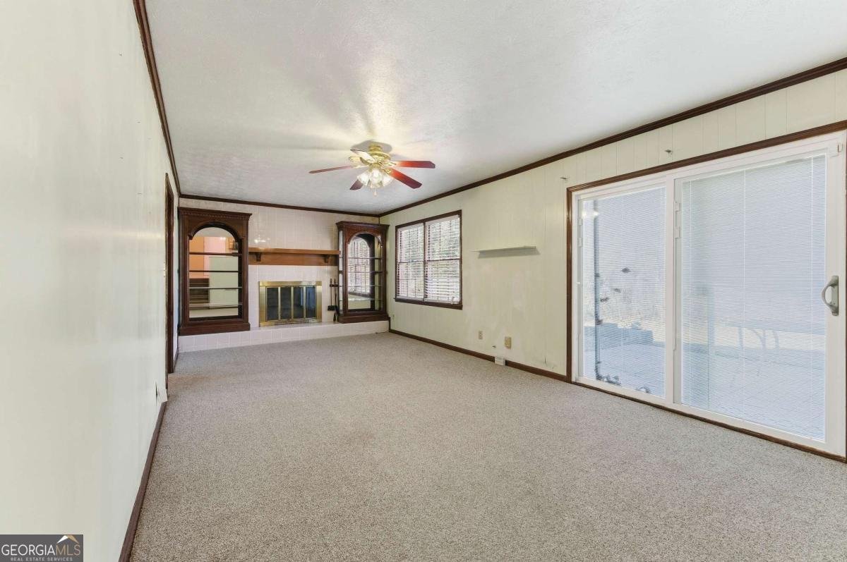 618 ROCKBOROUGH Drive Stone Mountain - Photo 10