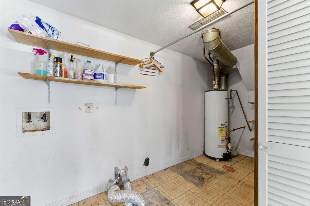 618 ROCKBOROUGH Drive Stone Mountain - Photo 12