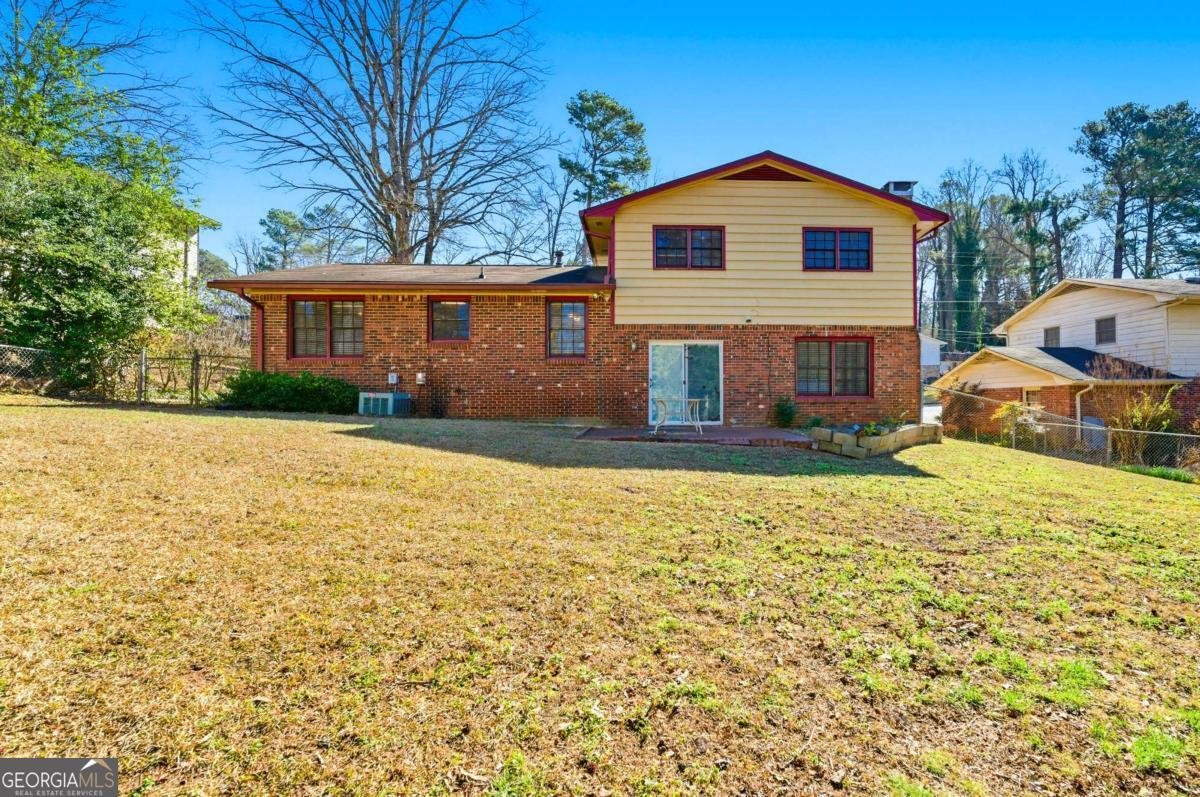 618 ROCKBOROUGH Drive Stone Mountain - Photo 20