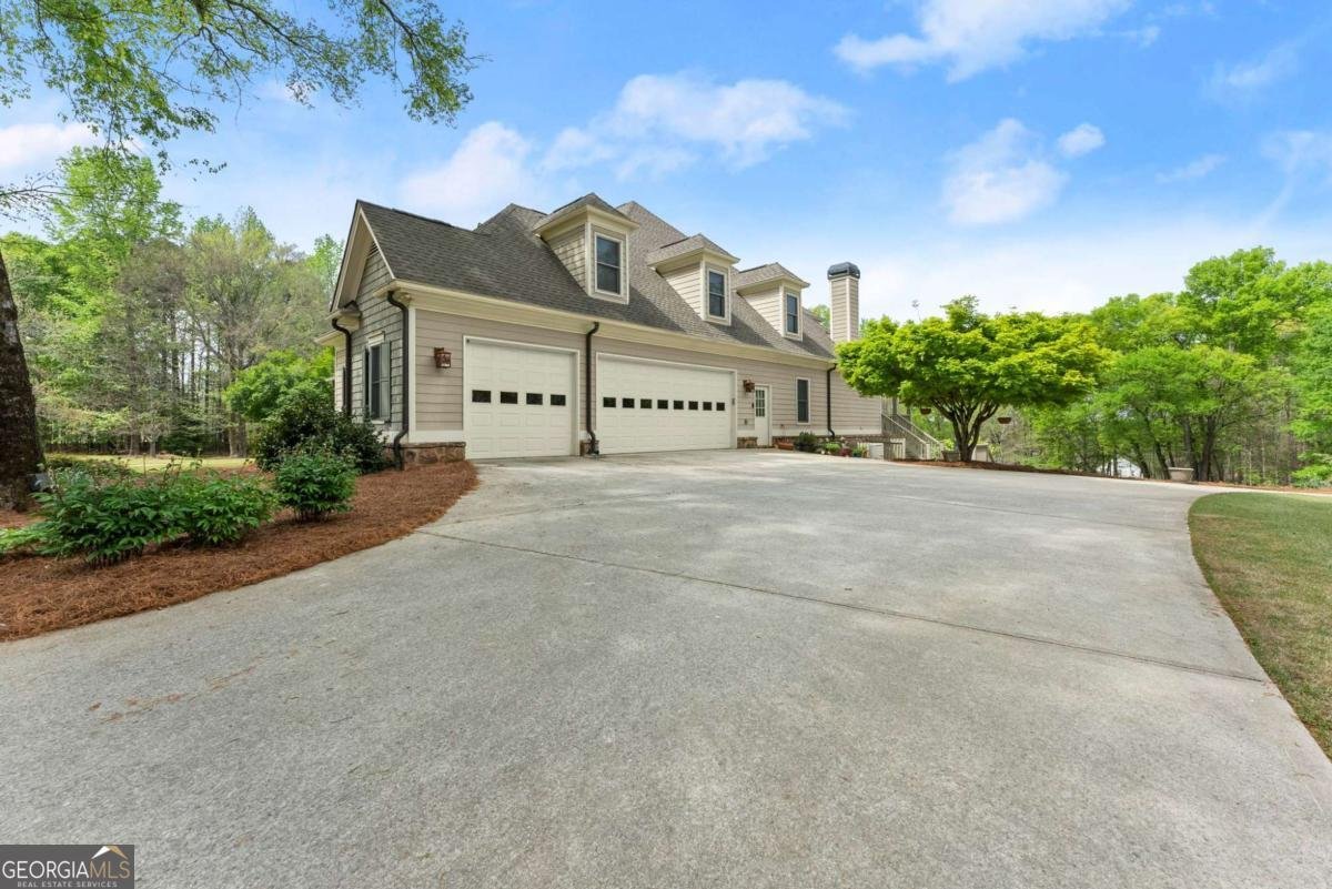 594 Peachtree Road Hoschton - Photo 6