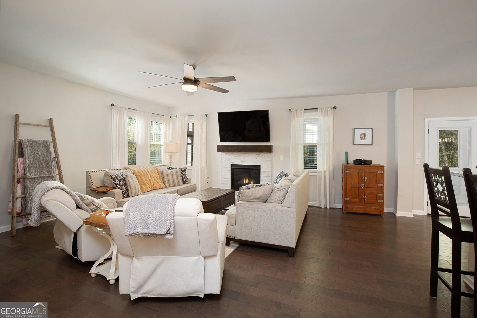 8455 Post Oak Lane Gainesville - Photo 11