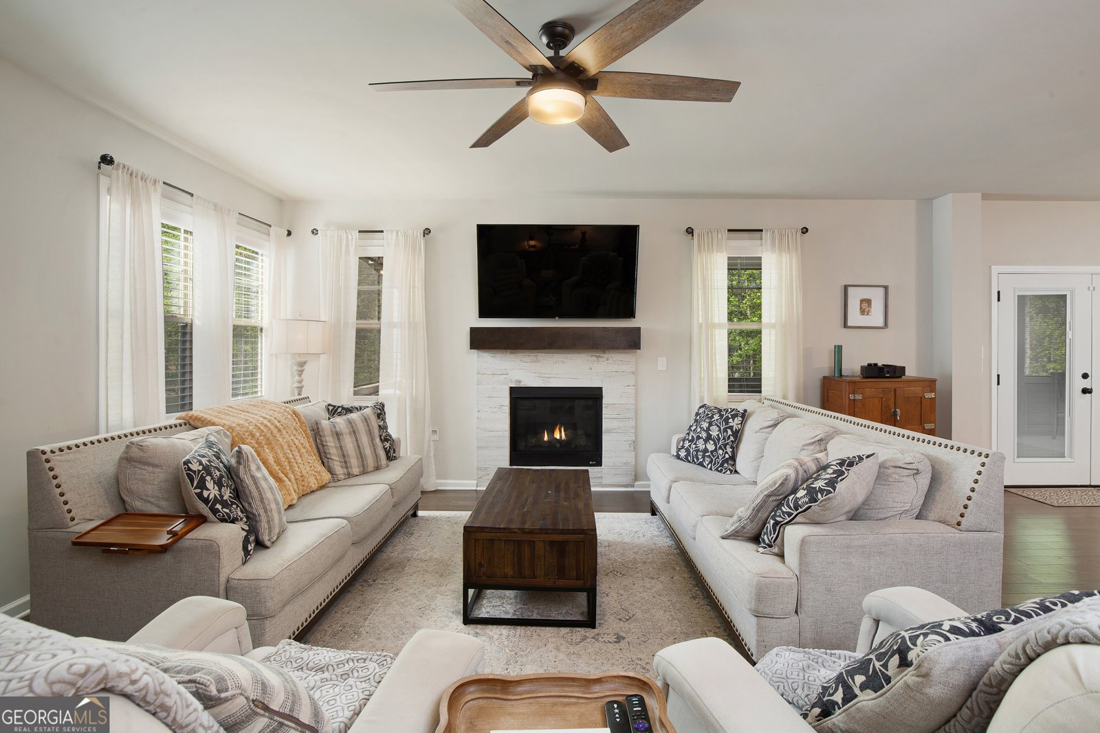 8455 Post Oak Lane Gainesville - Photo 12