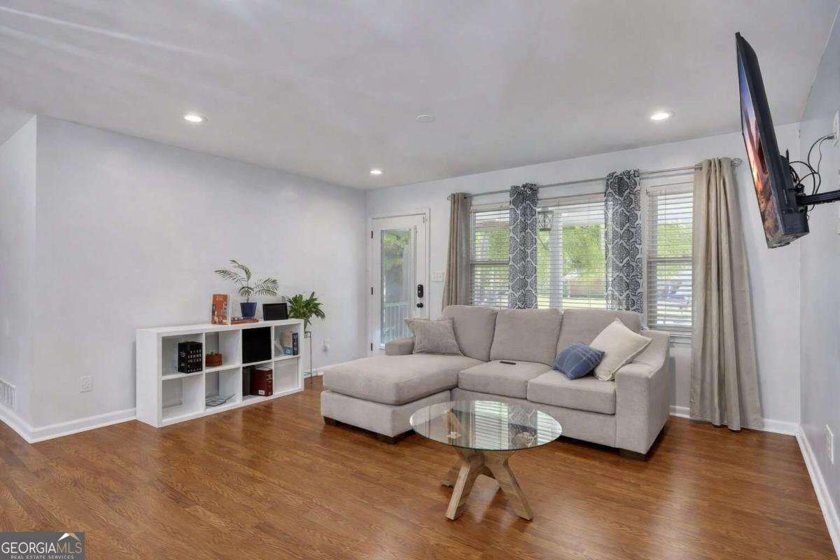 6696 Starling Drive Mableton - Photo 8