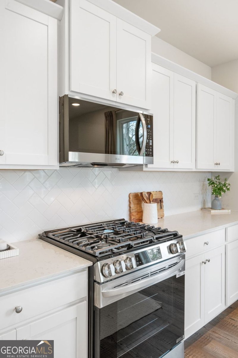 8051 Dickens Drive Fairburn - Photo 14
