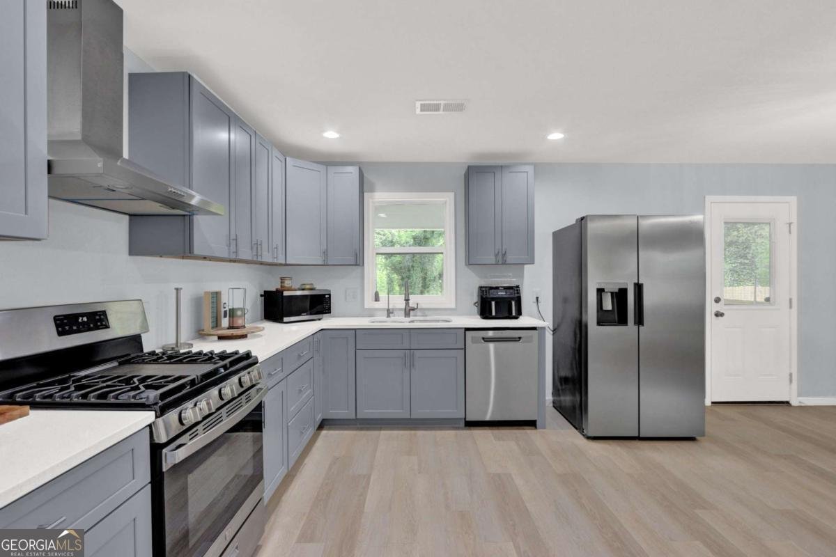 447 Warren Rd Lawrenceville - Photo 13