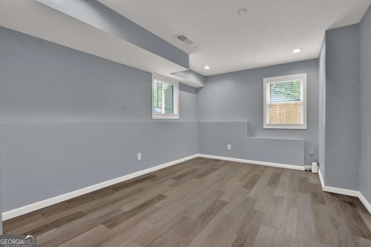 447 Warren Rd Lawrenceville - Photo 24