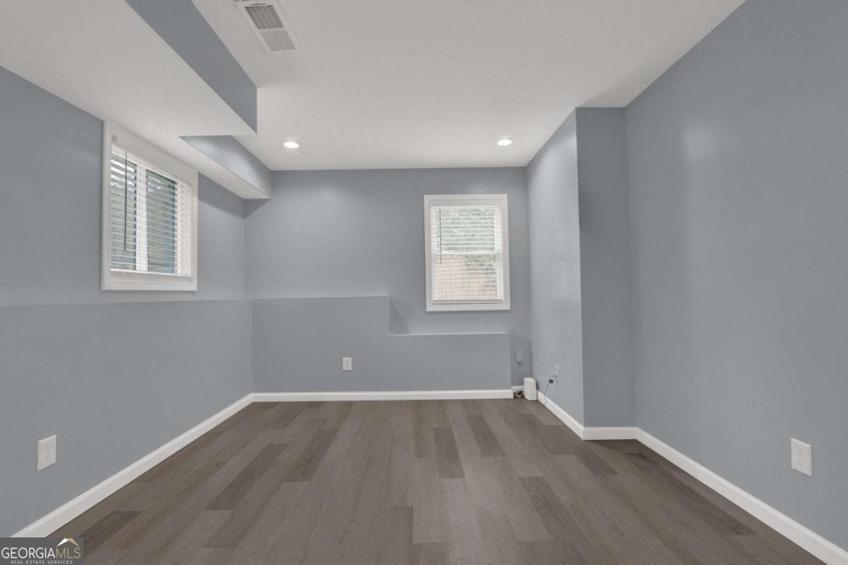 447 Warren Rd Lawrenceville - Photo 25