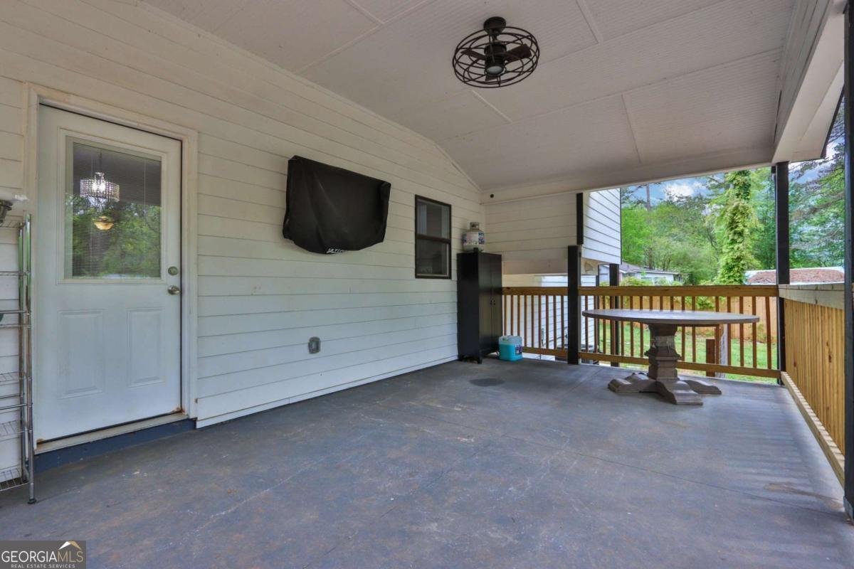 447 Warren Rd Lawrenceville - Photo 33