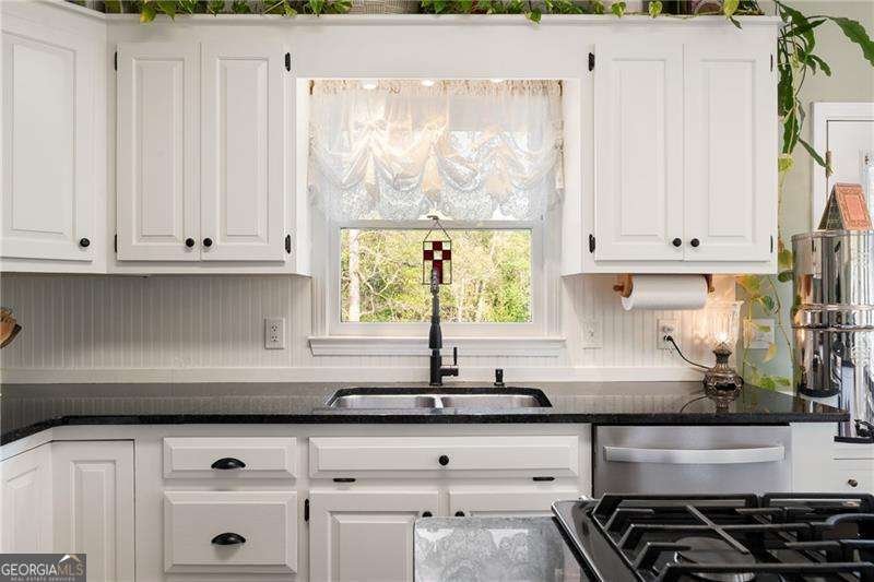 402 Hunters Court Ball Ground - Photo 11