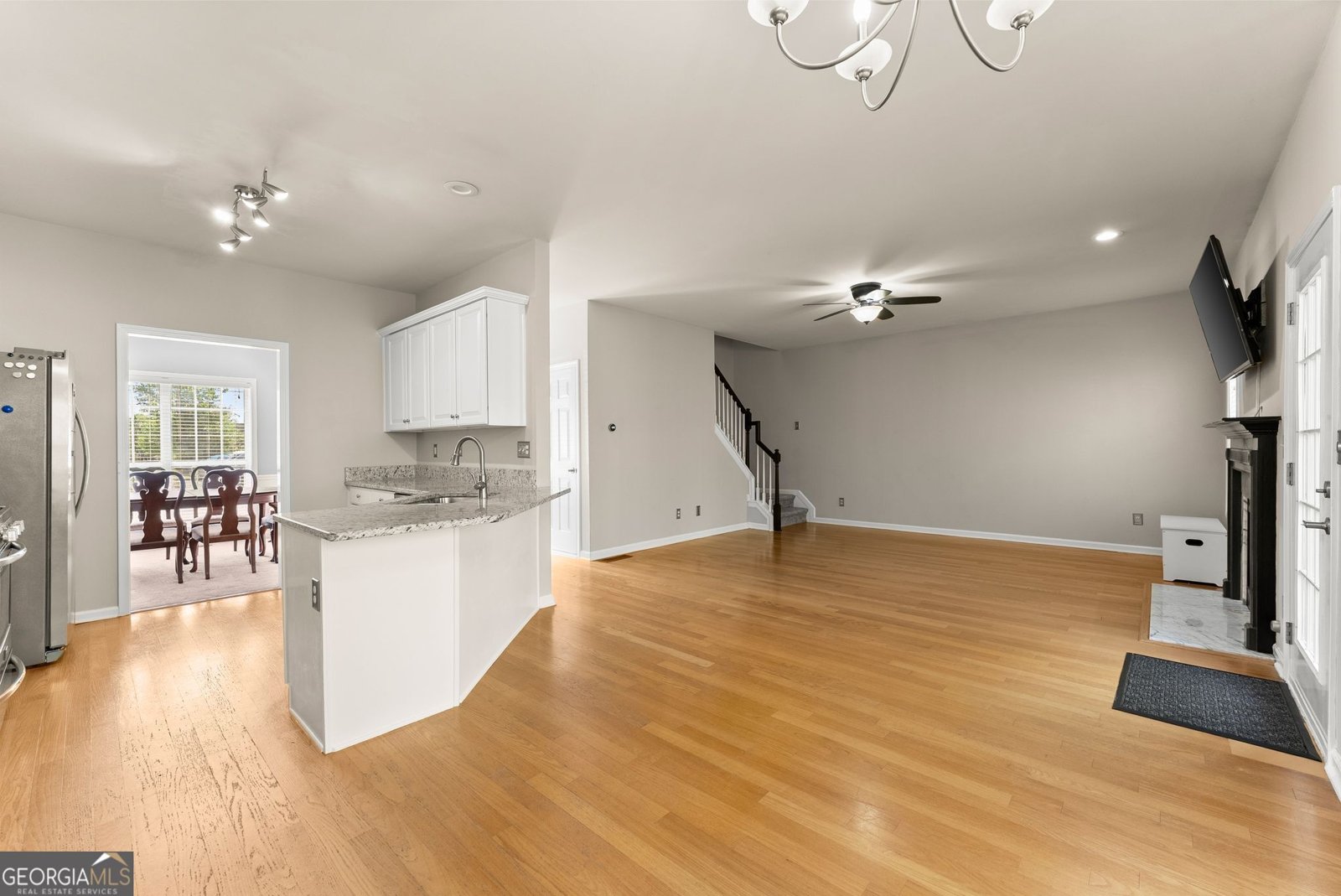 3656 Castle View Court Suwanee - Photo 11