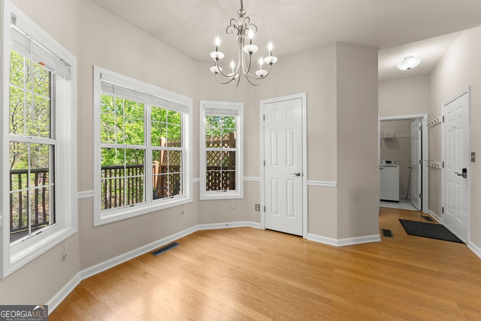 3656 Castle View Court Suwanee - Photo 12