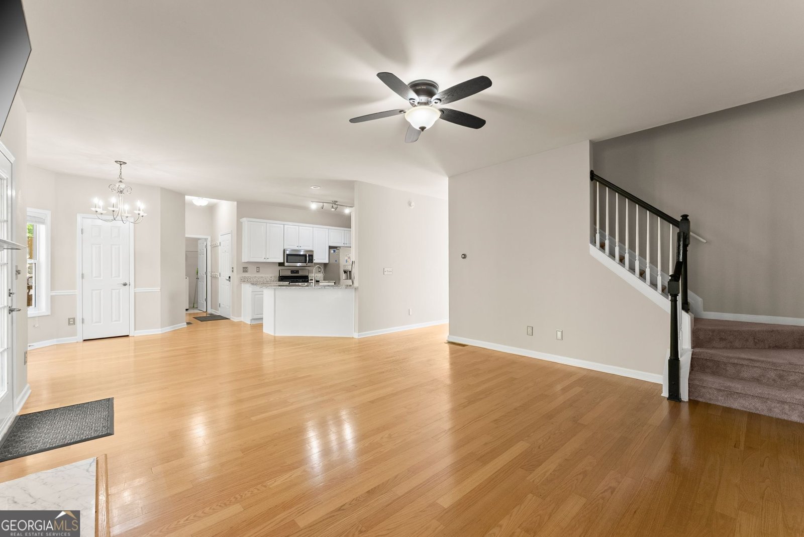 3656 Castle View Court Suwanee - Photo 9