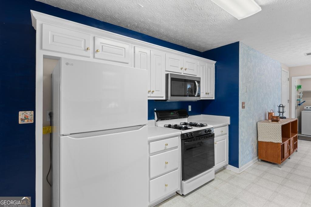 215 Pebble Creek Drive McDonough - Photo 17