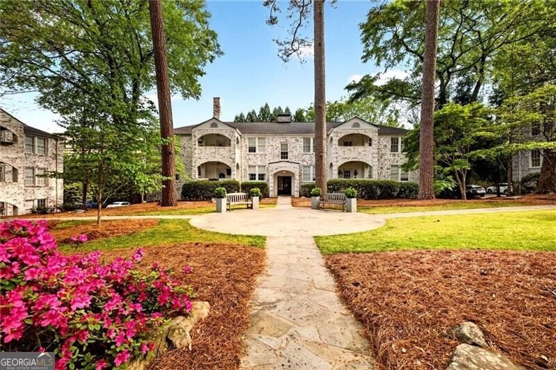 65 Peachtree Memorial Drive Atlanta - Photo 1