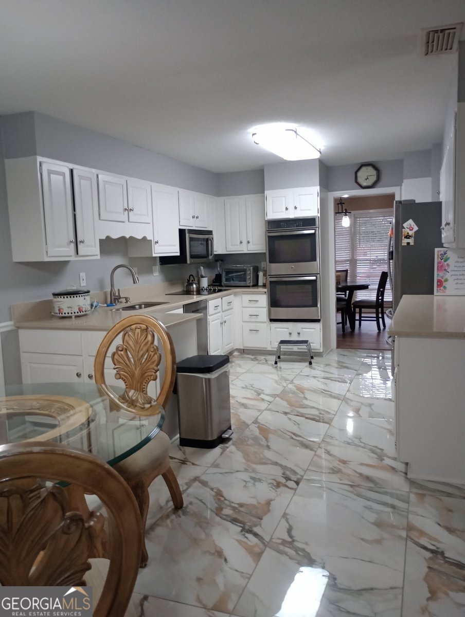 2589 King Circle Conyers - Photo 11