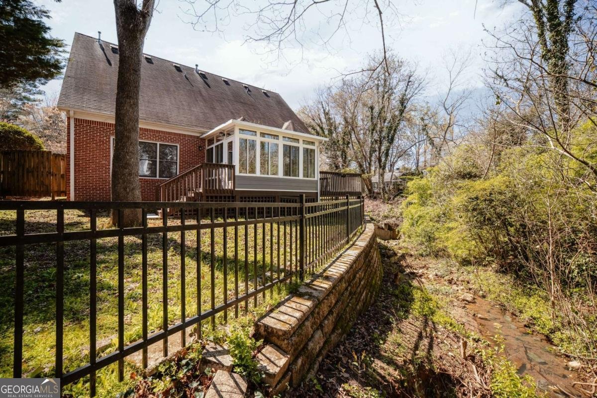 1355 East Gate Court Atlanta - Photo 19