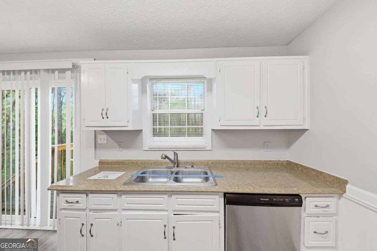 2670 Tucson Way Powder Springs - Photo 6