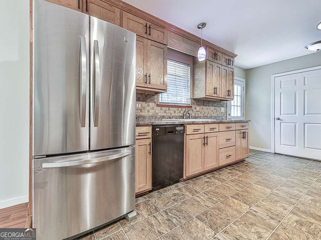 424 Shamrock Drive Dalton - Photo 12