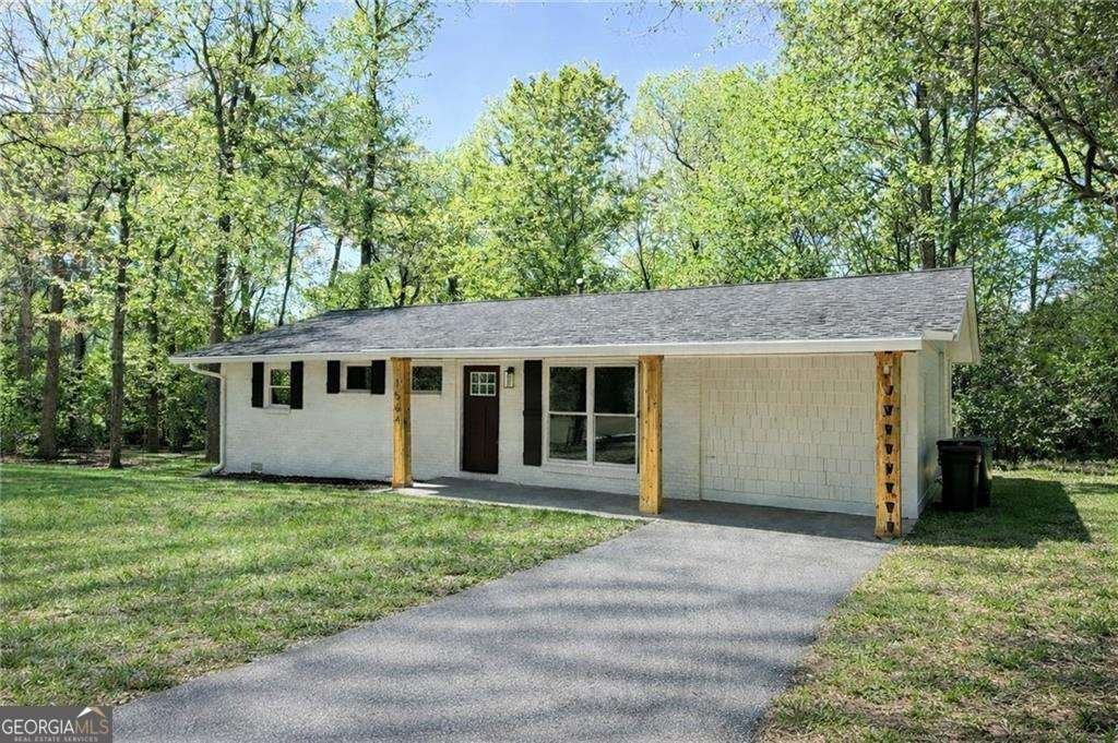 1564 Delia Drive Decatur - Photo 1