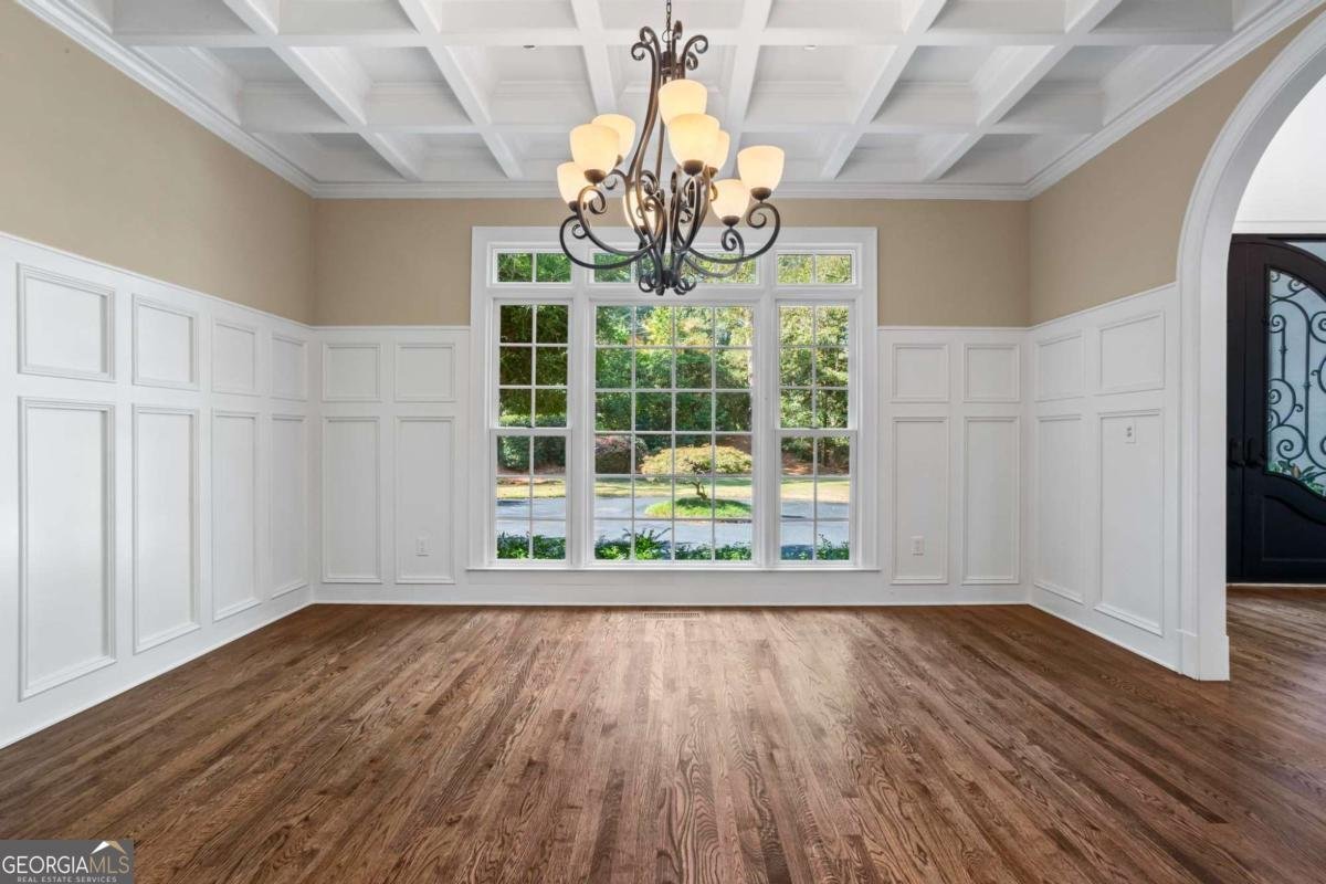 1235 Garmon Road Sandy Springs - Photo 12