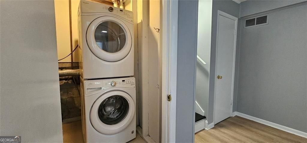 1096 Deleon Court Clarkston - Photo 34