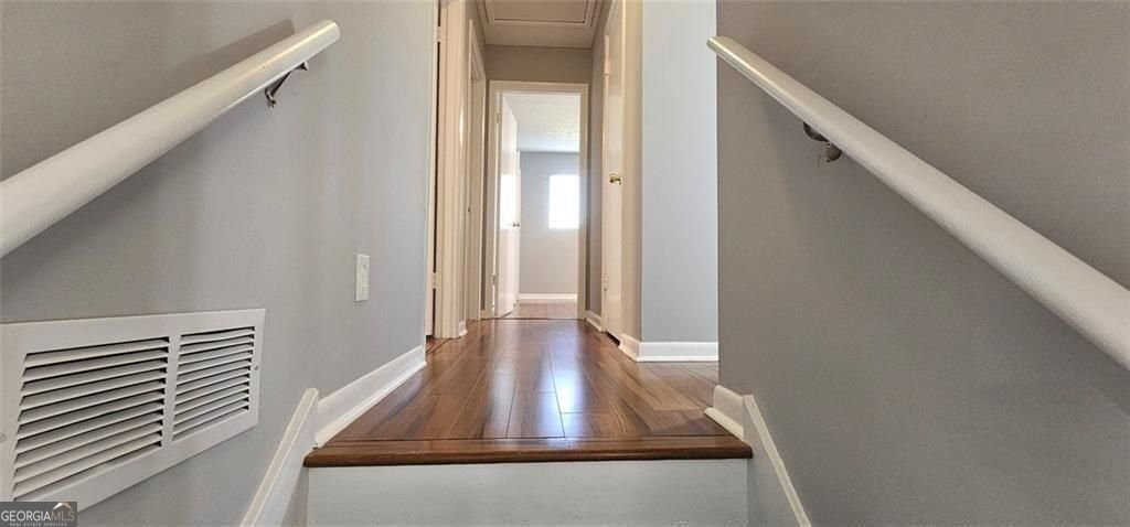 1096 Deleon Court Clarkston - Photo 35