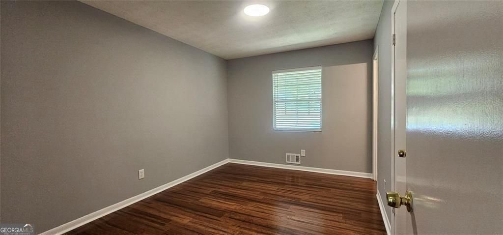 1096 Deleon Court Clarkston - Photo 37