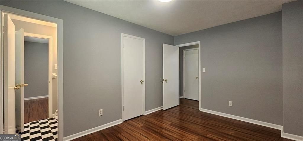 1096 Deleon Court Clarkston - Photo 38