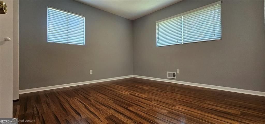 1096 Deleon Court Clarkston - Photo 45