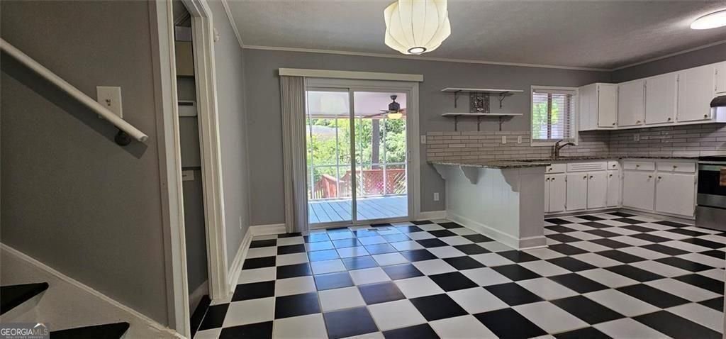 1096 Deleon Court Clarkston - Photo 8