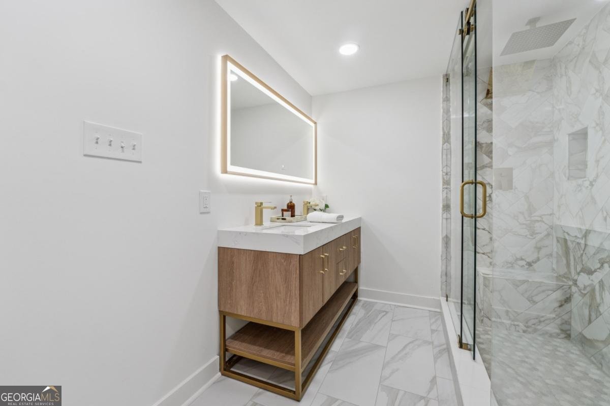 6337 Lakeview Drive Buford - Photo 22