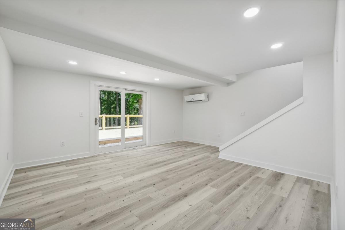 6337 Lakeview Drive Buford - Photo 31