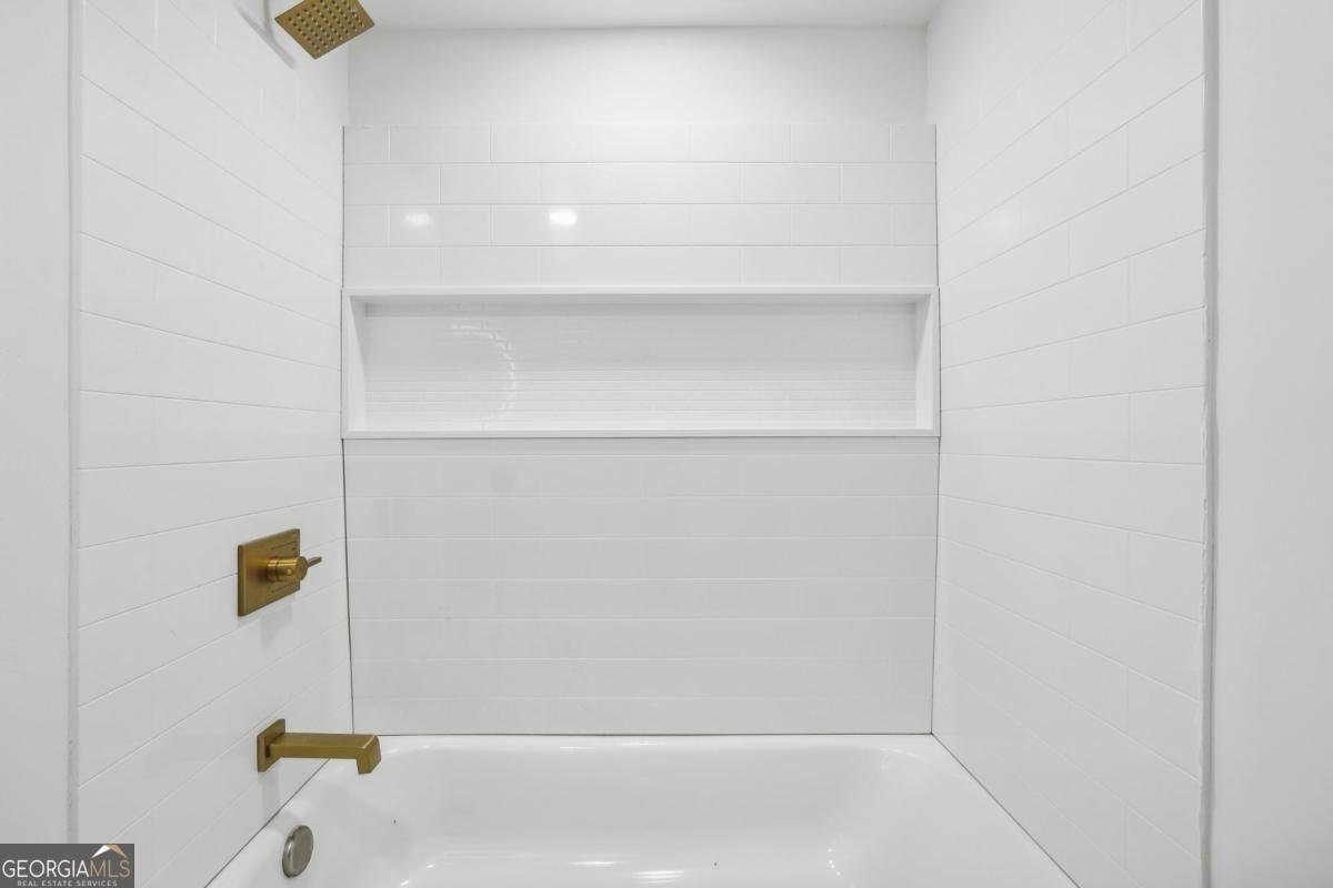 6337 Lakeview Drive Buford - Photo 37