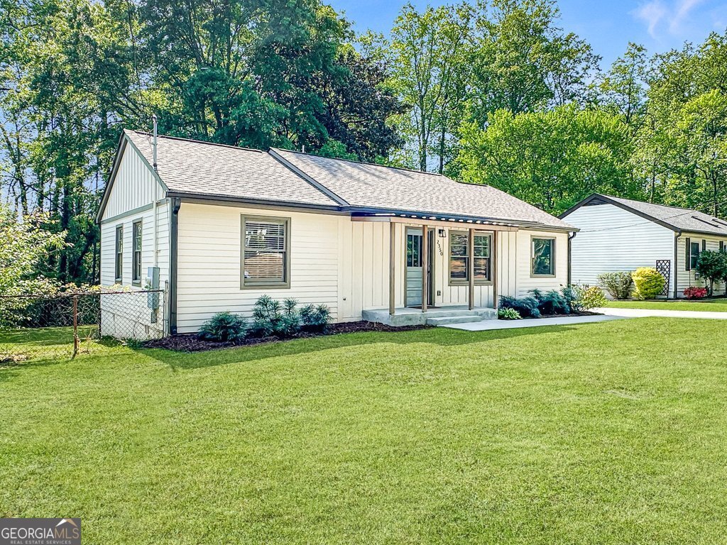 2350 Old Spring Road Smyrna - Photo 1