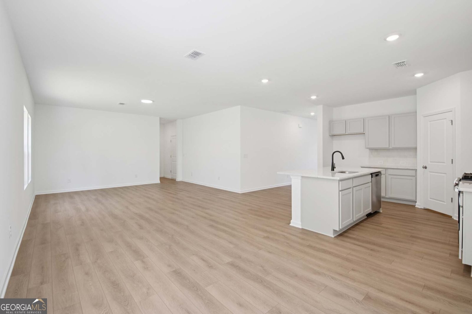 5345 Heron Bay Boulevard Locust Grove - Photo 7