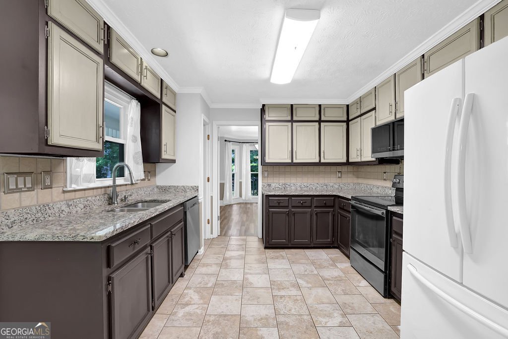 404 Kelly Circle Woodstock - Photo 13