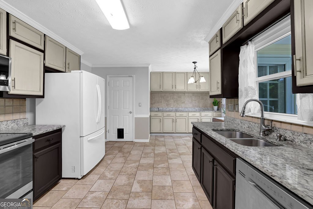 404 Kelly Circle Woodstock - Photo 16