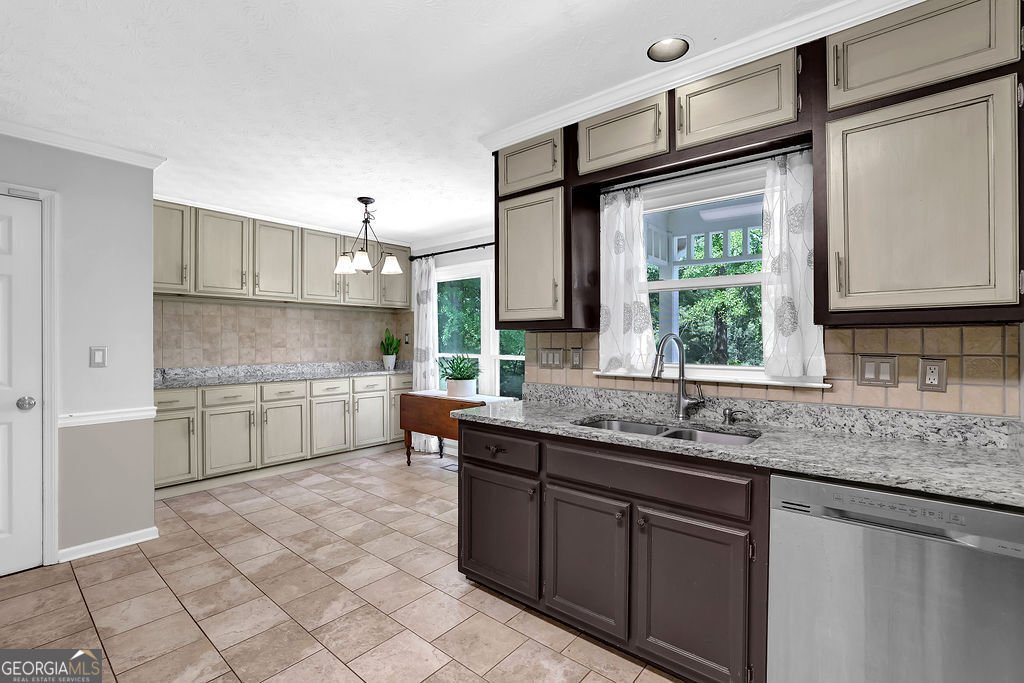 404 Kelly Circle Woodstock - Photo 17