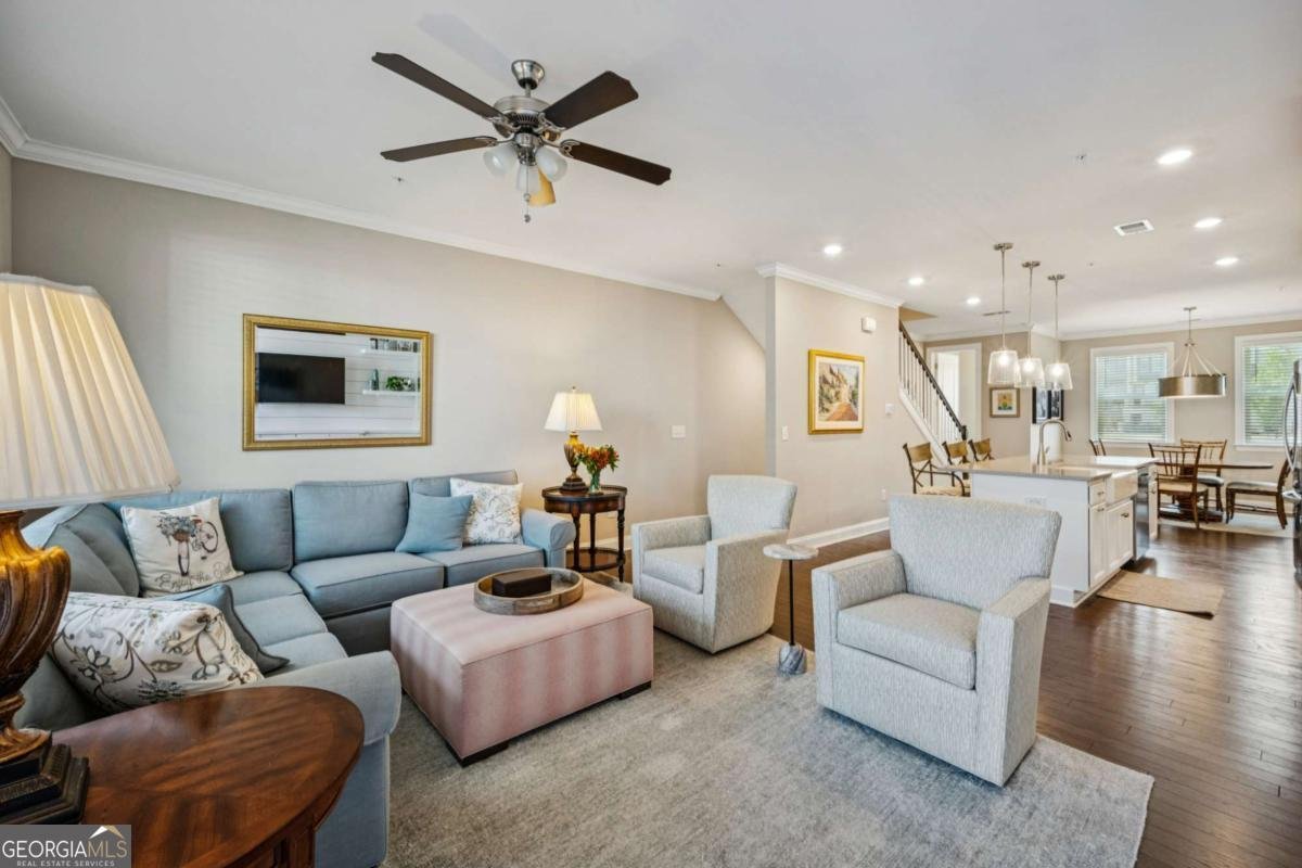 6540 Beacon Drive Sandy Springs - Photo 10