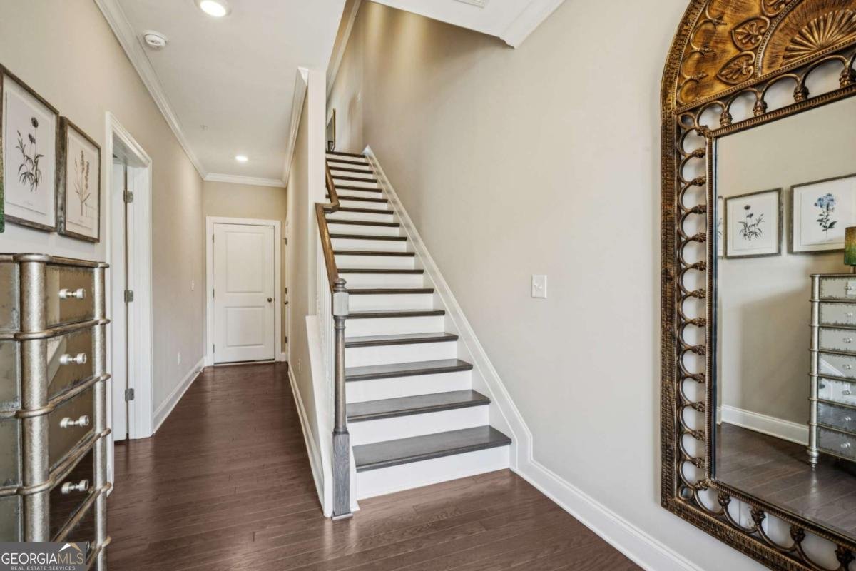 6540 Beacon Drive Sandy Springs - Photo 7