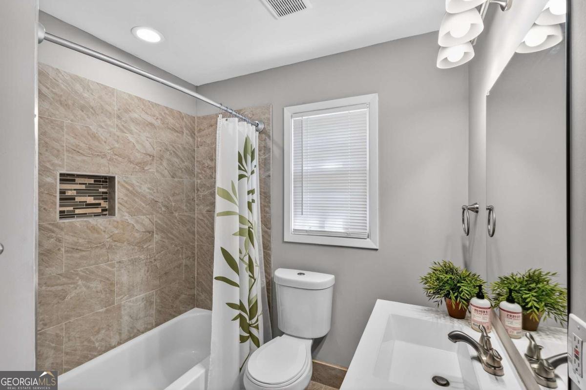 2380 Greenway Drive Decatur - Photo 18