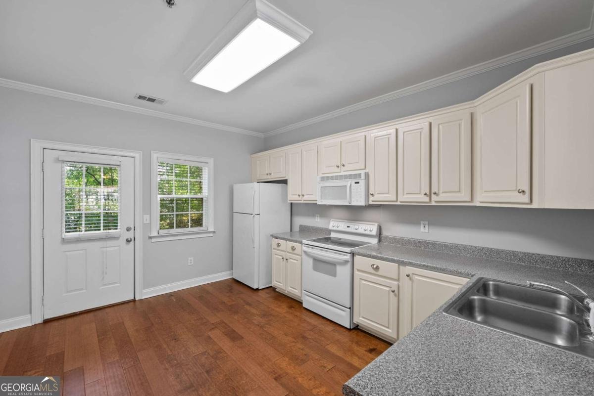 460 Barnett Shoals Road Athens - Photo 8