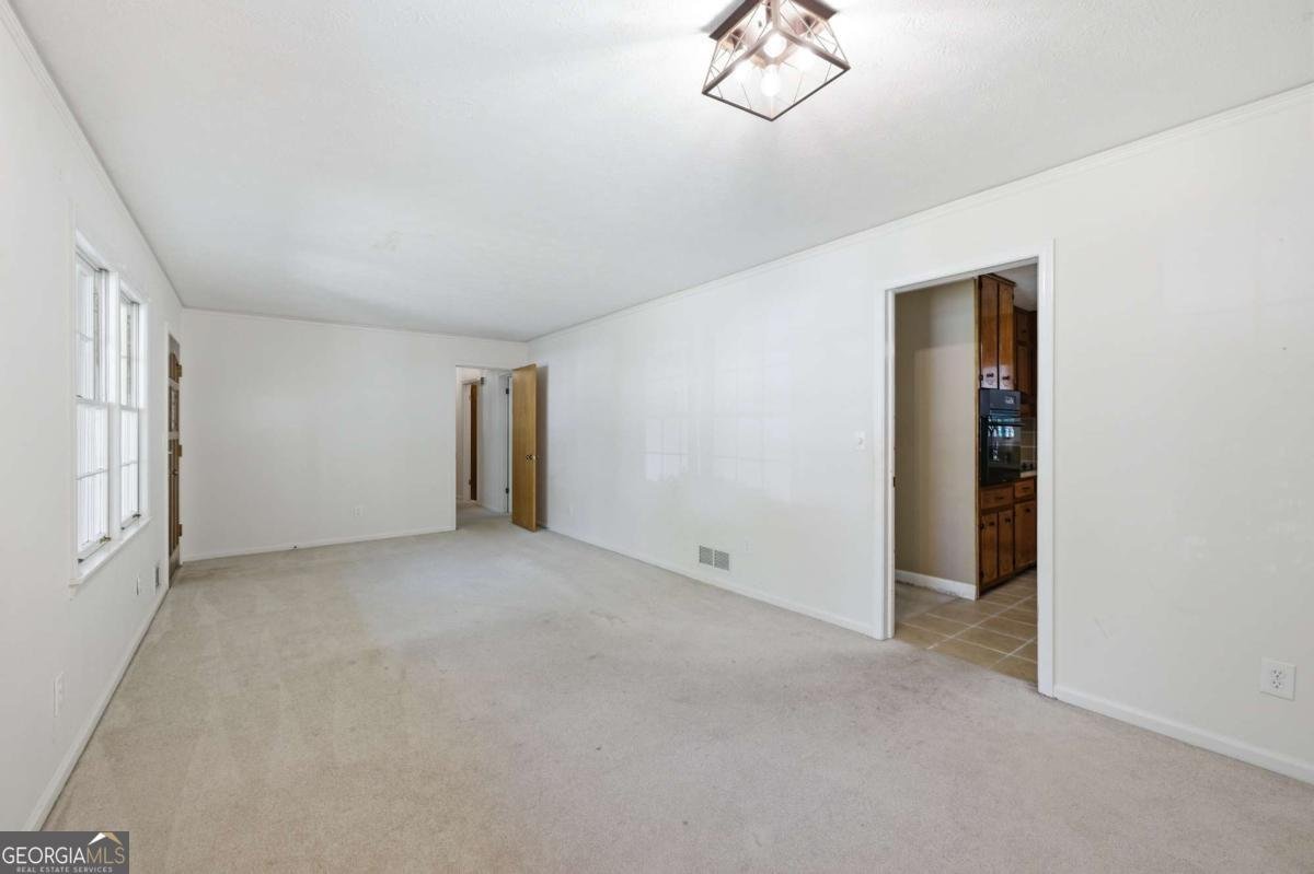 1407 Ridgewood Drive Lilburn - Photo 8