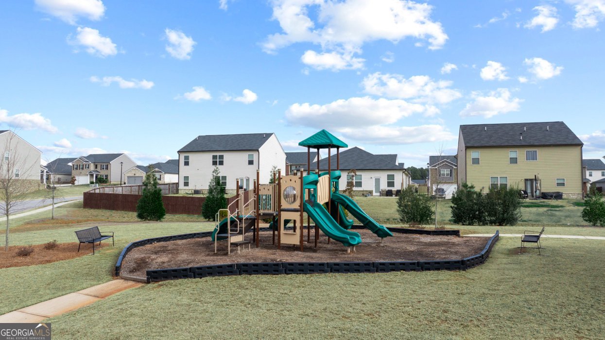 672 Whitman Lane Stockbridge - Photo 21