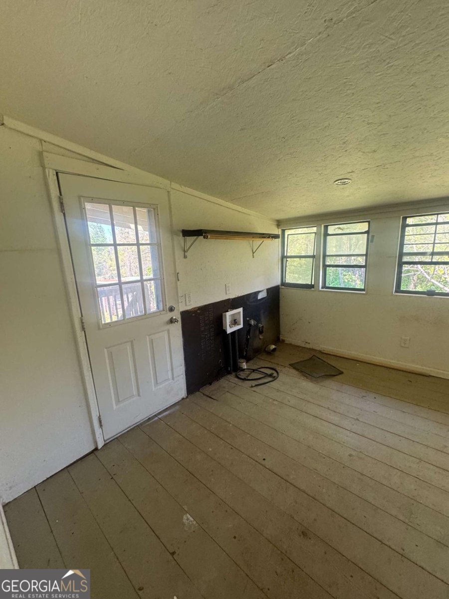 165 Cherokee Avenue Ball Ground - Photo 19