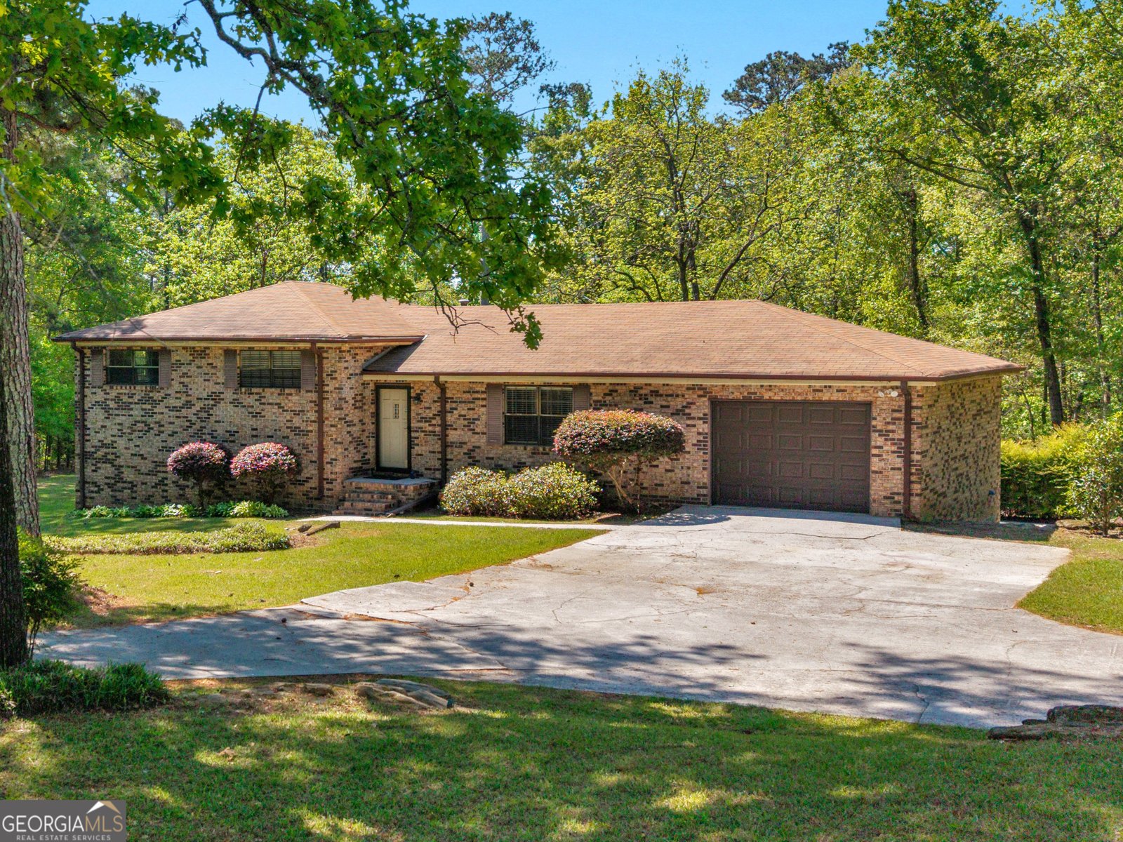 125 Valley Hill Road Stockbridge - Photo 1