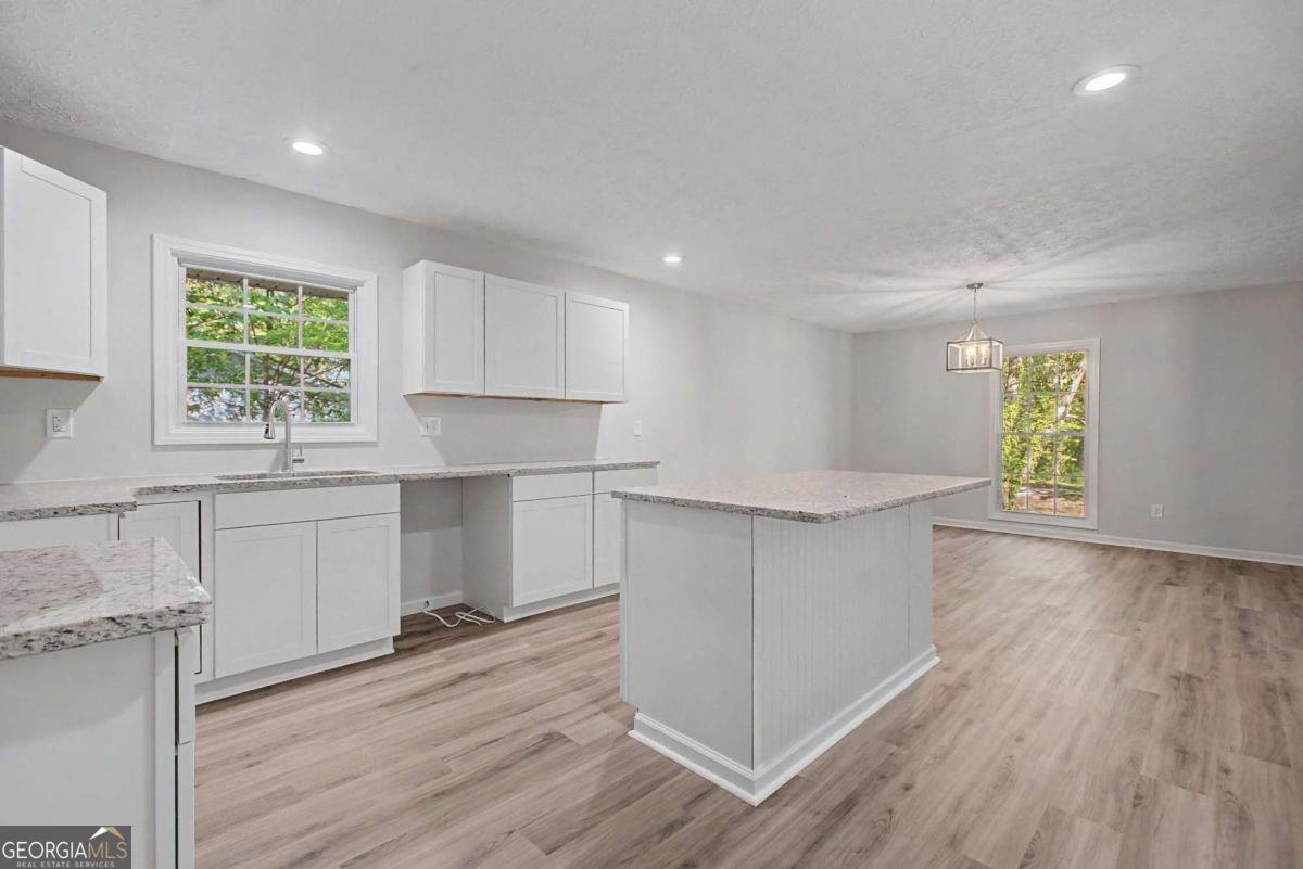 556 Roxbury Drive Riverdale - Photo 12