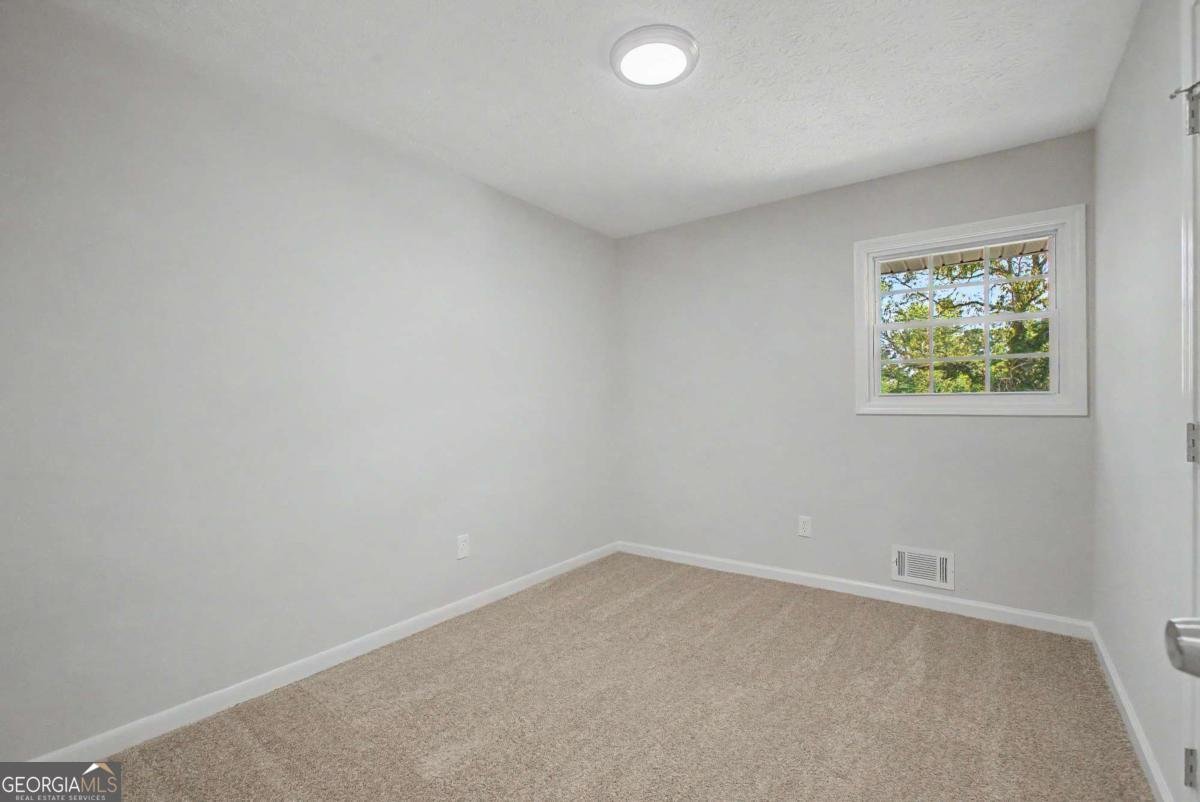 556 Roxbury Drive Riverdale - Photo 13