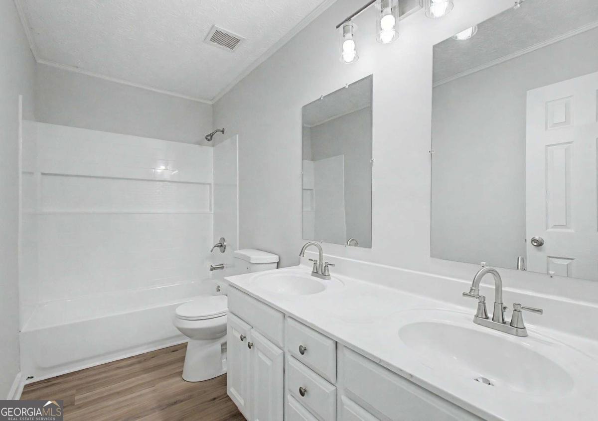 556 Roxbury Drive Riverdale - Photo 14